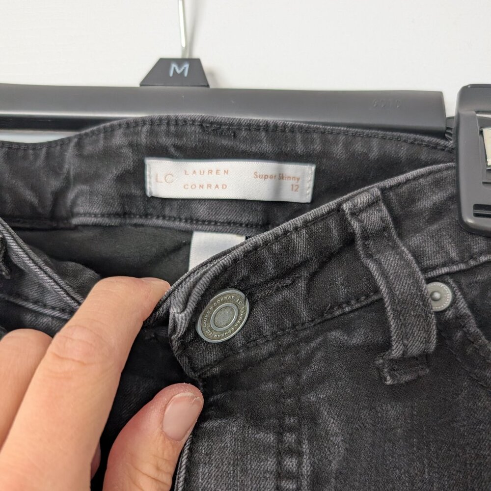 Black Skinny Jeans